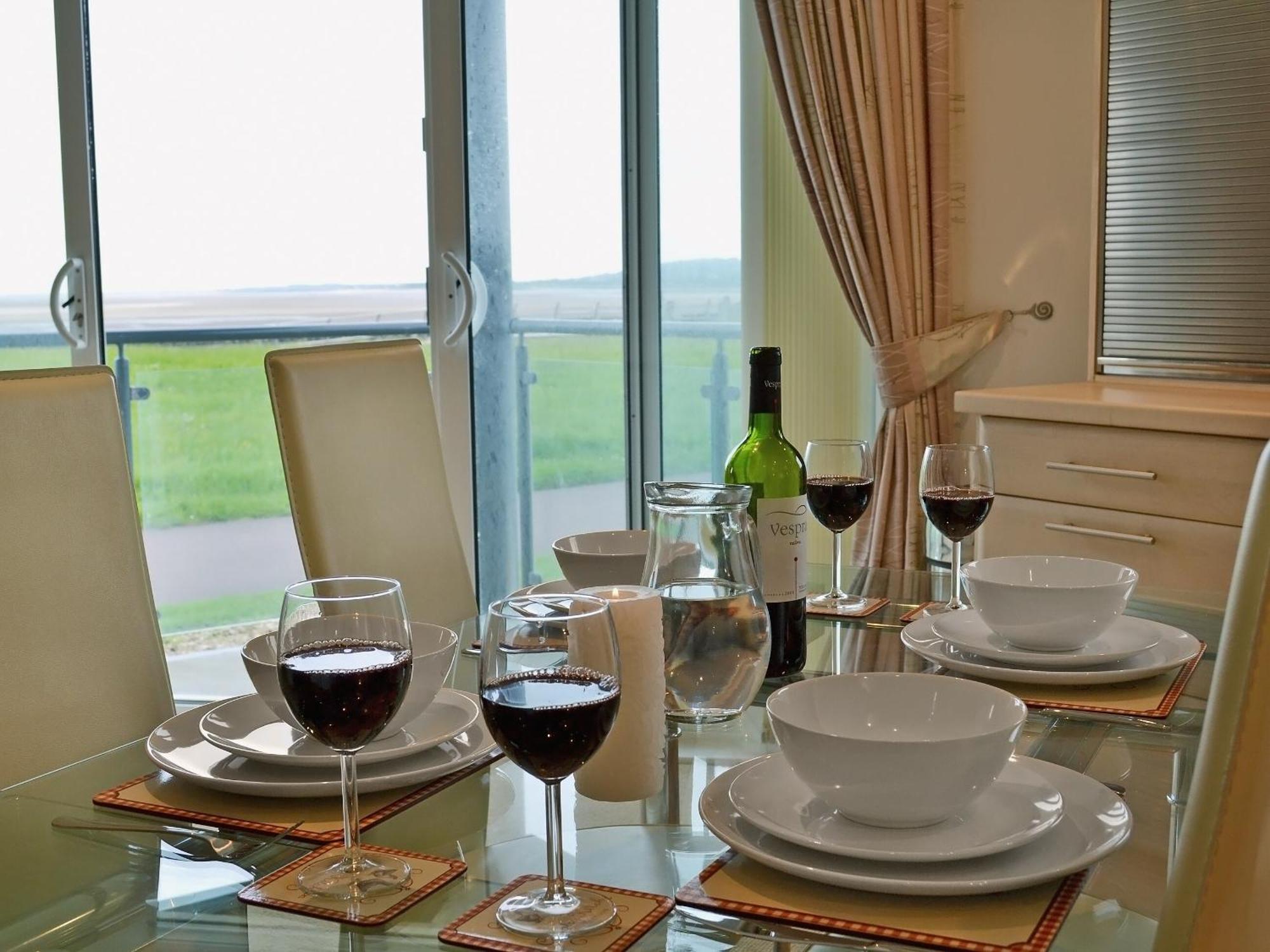 Waters Edge Villa Llanelli Eksteriør bilde